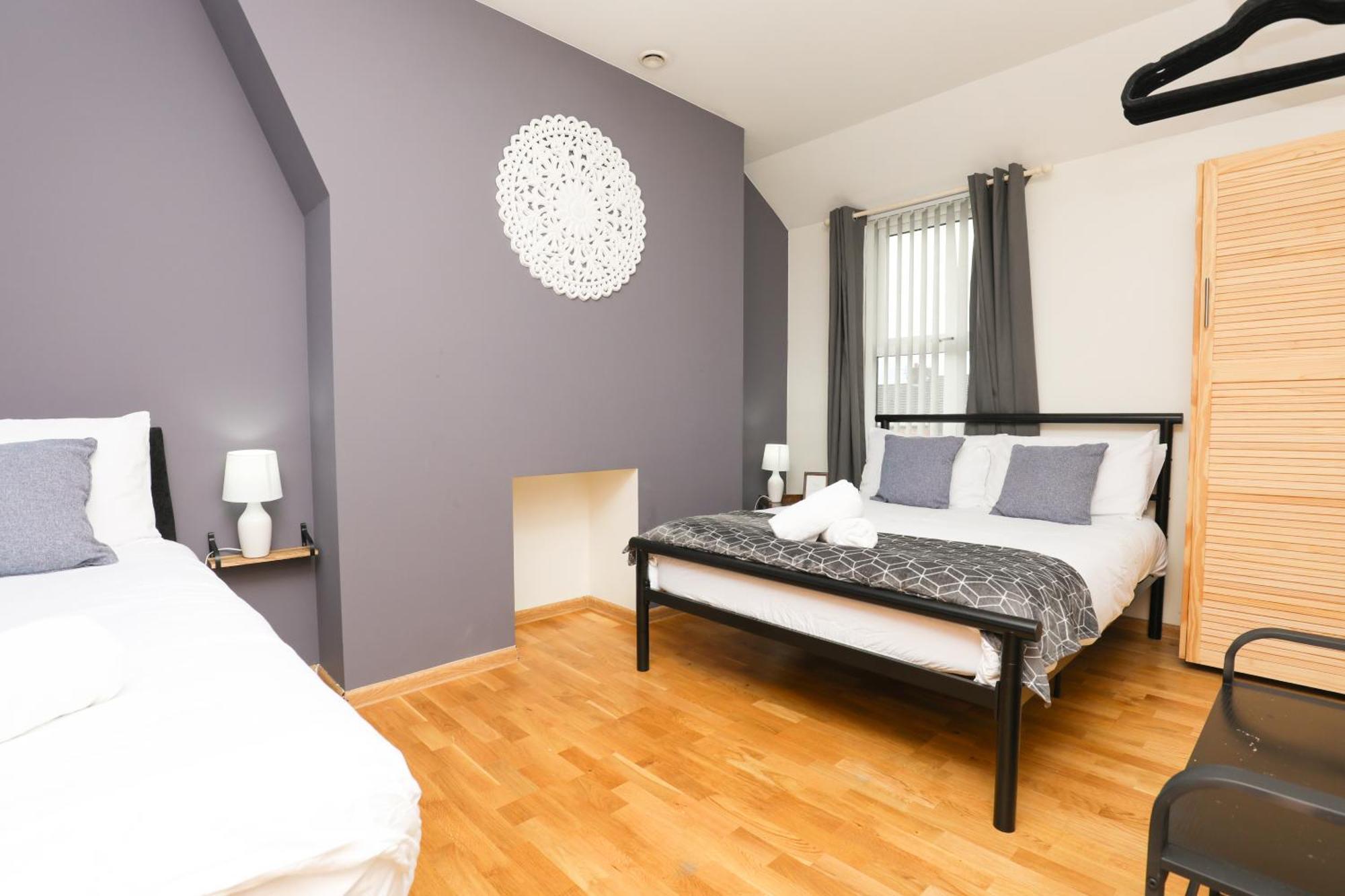 Anfield Luxe Retreat - Stylish Stay With Parking - Steps From Stadium - Short Drive To City Centre Liverpool Exterior photo